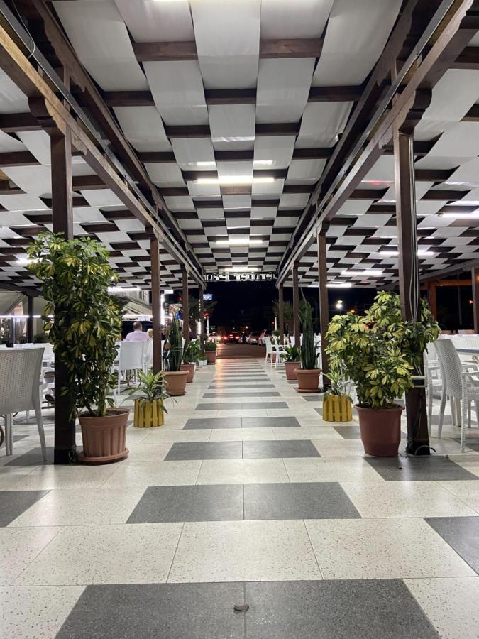 Center Park Hotell Velipojë Exteriör bild