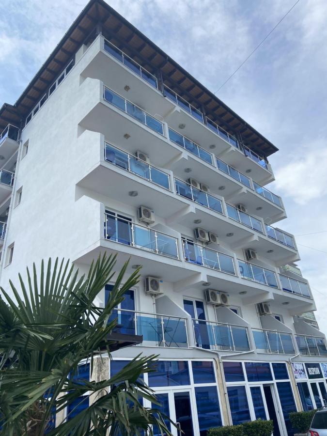 Center Park Hotell Velipojë Exteriör bild