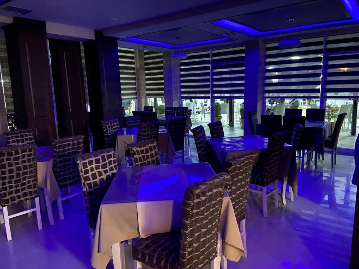 Center Park Hotell Velipojë Exteriör bild