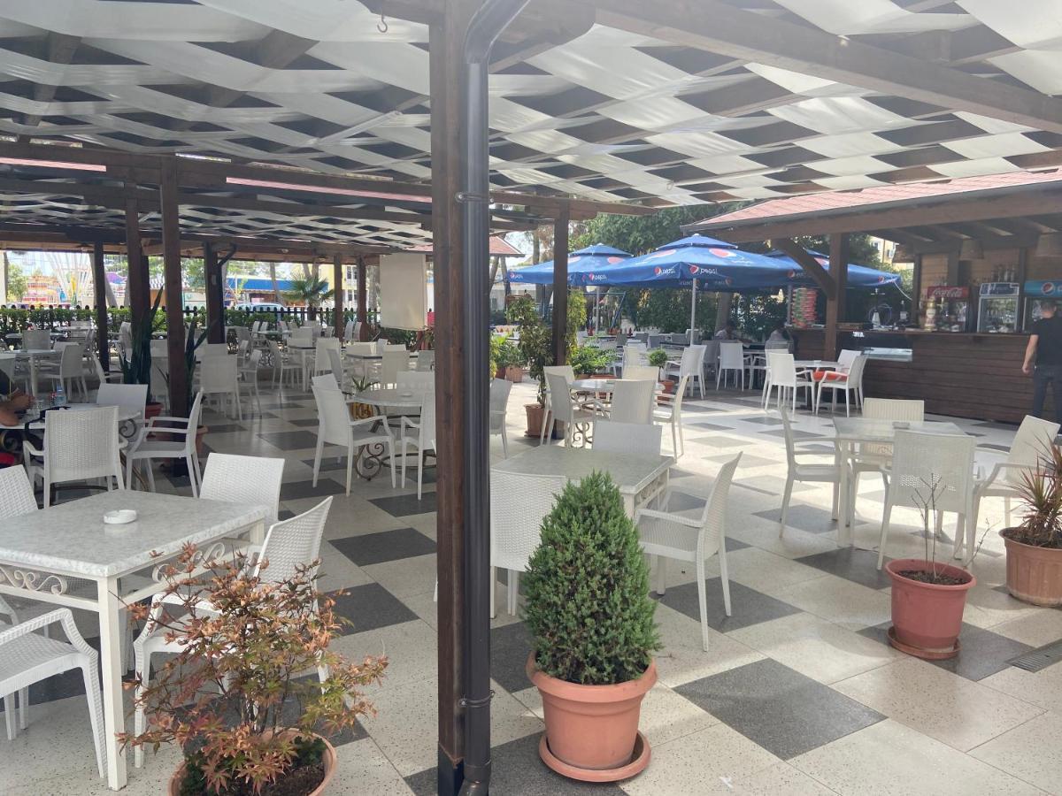 Center Park Hotell Velipojë Exteriör bild